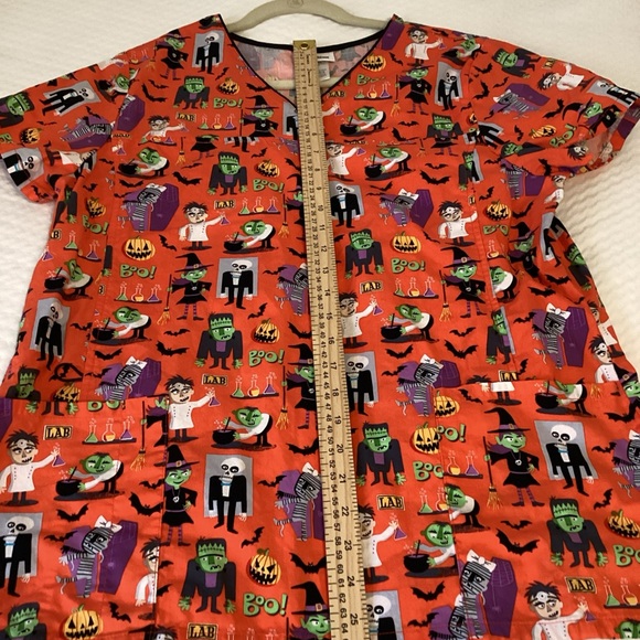 Scrubstar Women’s Large Scrub Halloween - Picture 3 of 7